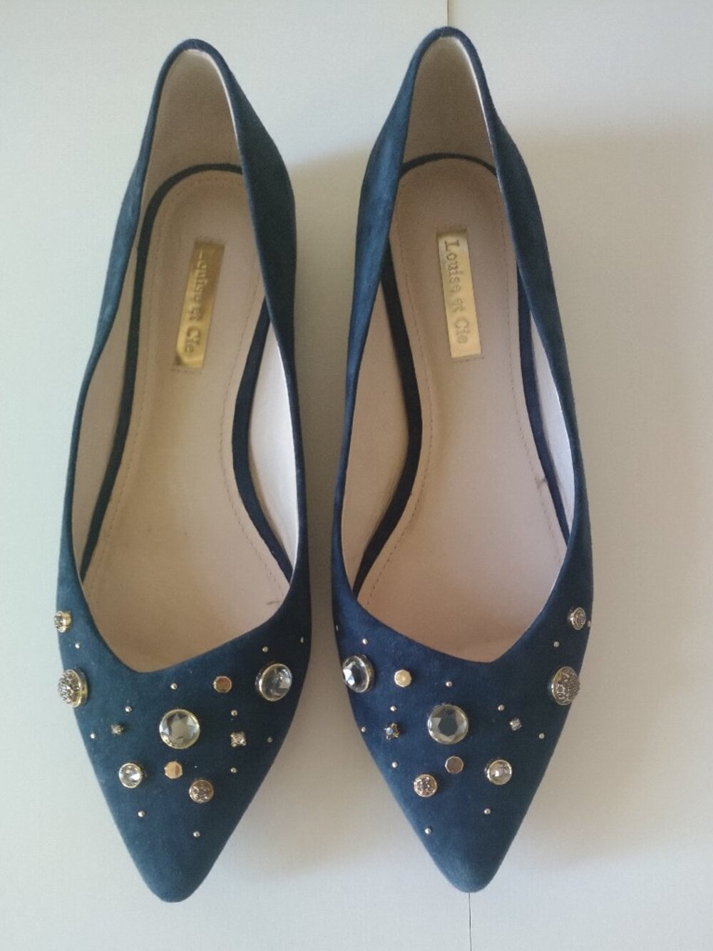 Louise et Cie Navy Blue Suede Jeweled Flat Pumps, size 7